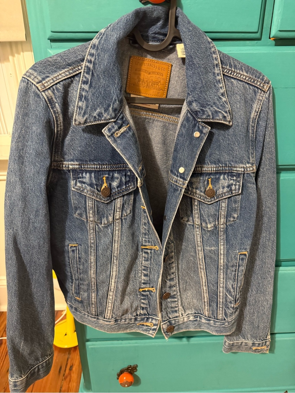 Levi's Women’s Classic Blue Denim Trucker Jacket